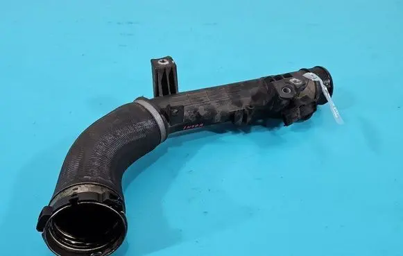Intercooler hose/pipe