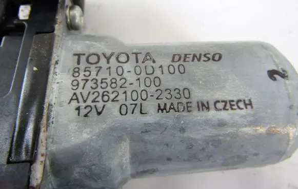 Toyota Auris 150 Front window lifting mechanism without motor 857100d100
