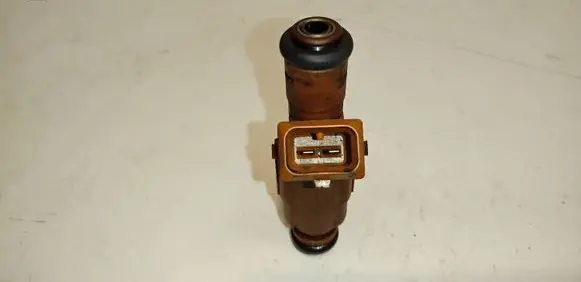 Volvo XC70 Fuel injector 0280155831 9186340