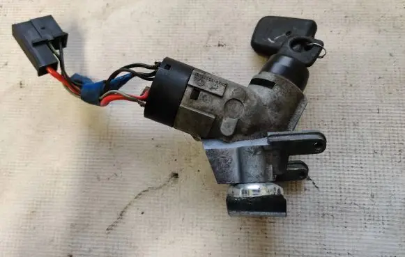 Mercedes-Benz Vito Viano W638 Ignition lock contact 0005458108 ZGS004