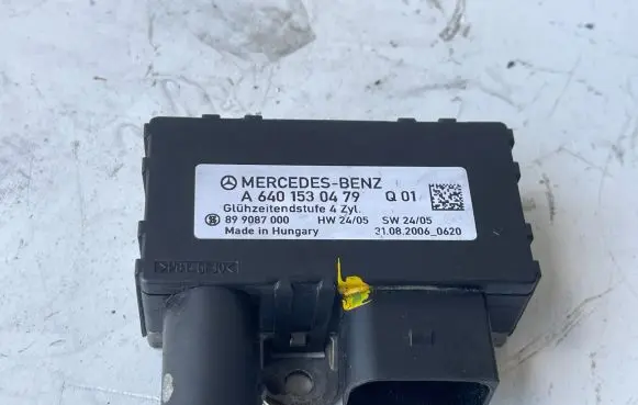 Mercedes-Benz B W245 Glow plug pre-heat relay A6401530479 899087000