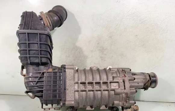 Volkswagen Touran I Supercharger 03c145601c