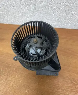 Mercedes-Benz Sprinter W906 Air conditioning (A/C) fan (condenser) AV1609 E841