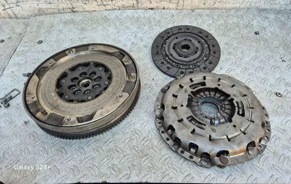 BMW X1 E84 Clutch set kit 415055210 323078710 124058910