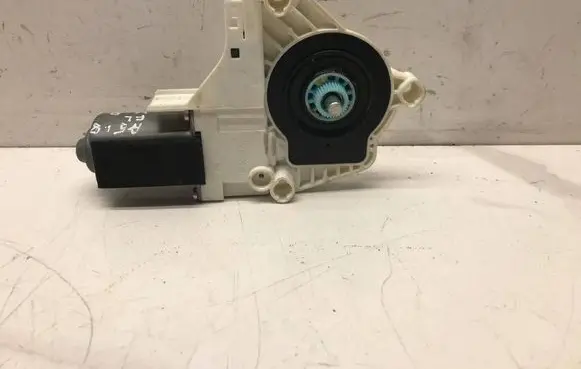 Audi A5 8T 8F Front door window regulator motor 8T0959801B 150420260009 1036965576250