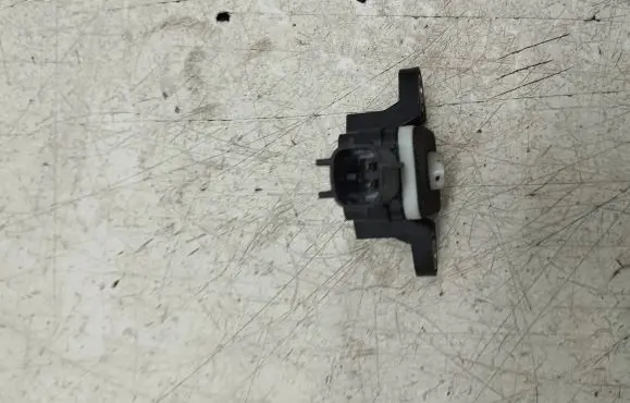 Audi A3 S3 8P Airbag deployment crash/impact sensor 8P0955557
