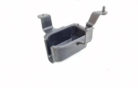 Ford Focus Other engine bay part JX6112C514BA D2L4P