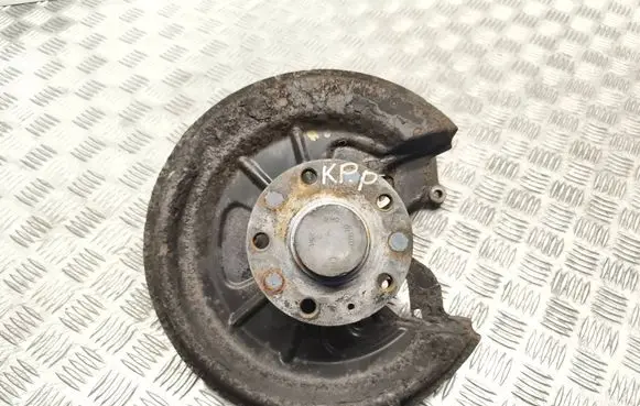 Audi A3 S3 8P Rear wheel hub 1K0435N