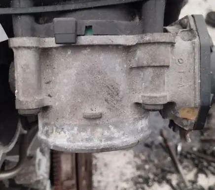 Volvo S40 Throttle valve 8677694 030929