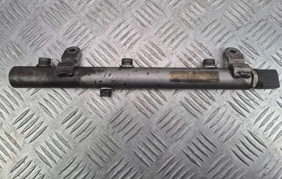 Fuel main line pipe