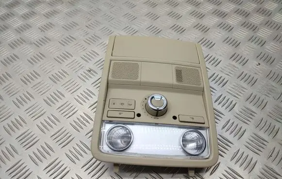 Volkswagen PASSAT B7 USA Front seat light 561868837A 1K0947133E 1K0947105