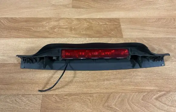 Ford Focus Third/center stoplight S3027573