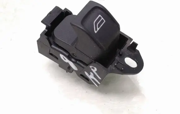 Volvo V70 Electric window control switch 30773272