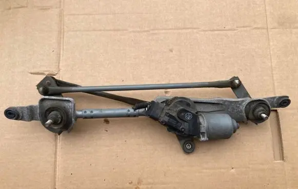 Opel Insignia A Rear window wiper mechanism 13227392