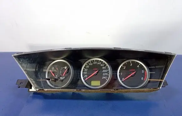 Nissan Primera Speedometer (instrument cluster) AV619