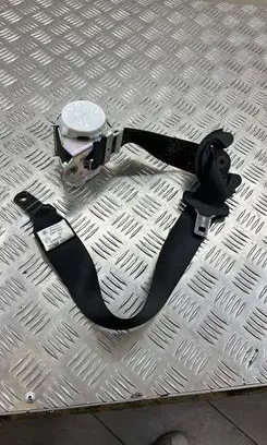 BMW X3 E83 Front seatbelt 33017492