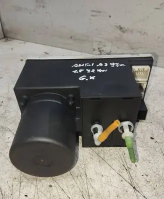 Audi A3 S3 8L Central locking motor 8L0862257E 150497 00415049
