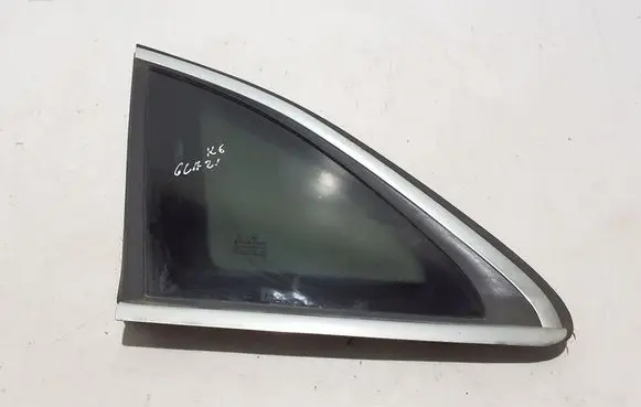 Mercedes-Benz GLA H247 Rear side window A2476705900