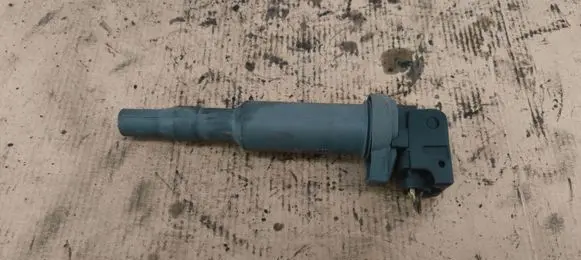 BMW 1 E82 E88 High voltage ignition coil 0221504471