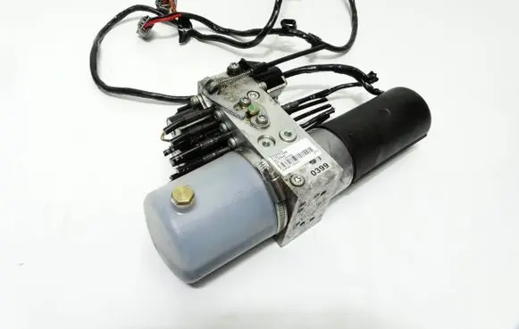 Volvo C70 Convertible roof hydraulic pump P156171600 09466628 9218904C