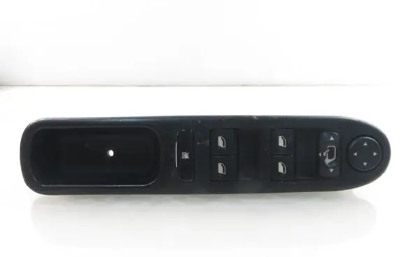 Peugeot 307 CC Electric window control switch 96531123XT