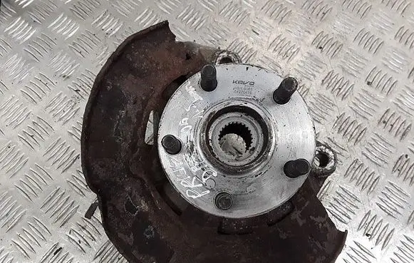 Toyota Prius (XW20) Front wheel hub 