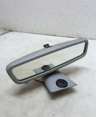 Rear view mirror (interior)