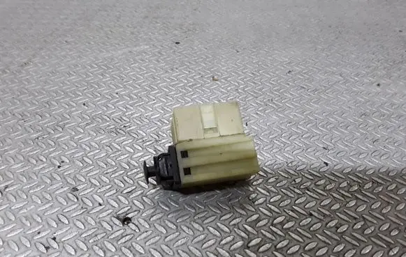 Jeep Grand Cherokee (WJ) Brake pedal sensor switch 04671336