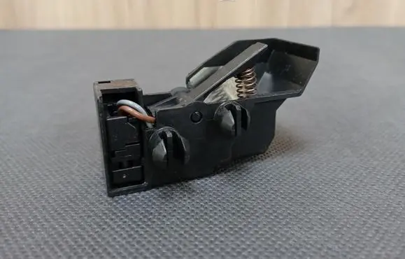 Mercedes-Benz SLK R170 Convertible roof lock/latch 1708201210 A1708201210