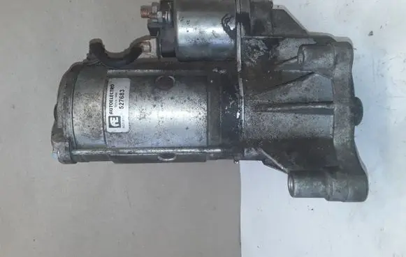 KIA Carens I Starter motor BD39TU 527683