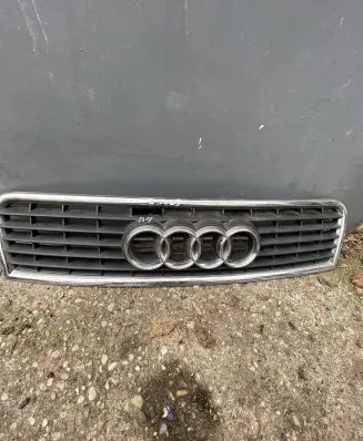 Audi A4 S4 B6 8E 8H Front bumper upper radiator grill 8E0853651F E1825