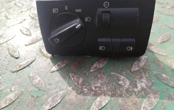 BMW X5 E53 Light switch 6909775 091425 037045061