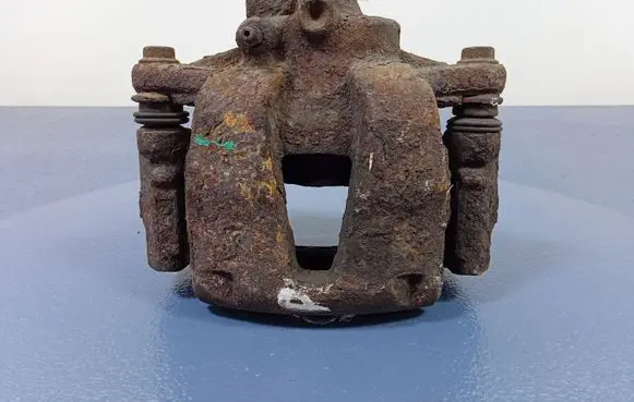 Fiat Punto (199) Front brake caliper