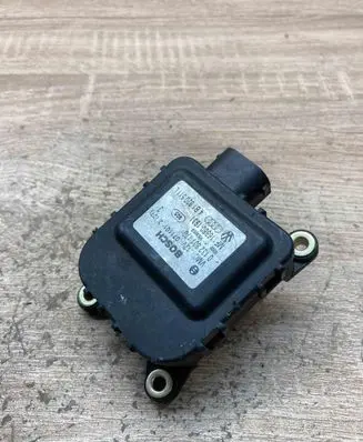 Audi A6 S6 C5 4B Air flap motor/actuator 4B1820511L 0132801170