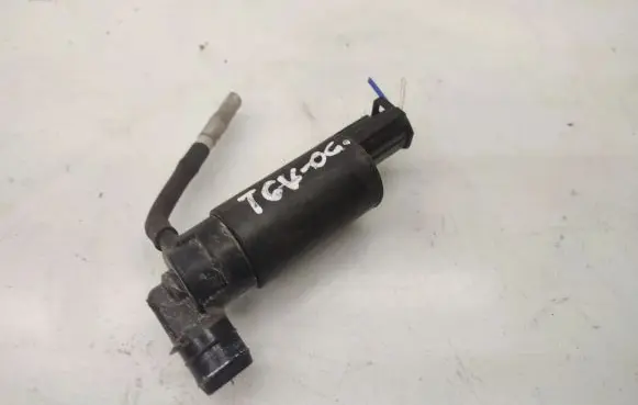 Toyota Corolla Verso AR10 Windscreen/windshield washer pump