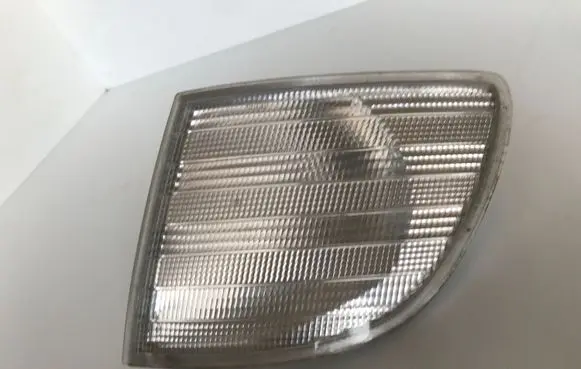 Mercedes-Benz Vito Viano W638 Front indicator light 67629830