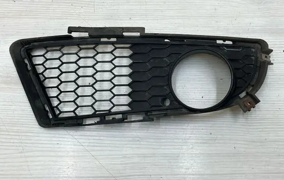 BMW 3 E90 E91 Front fog light trim/grill 51117891396