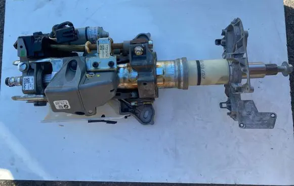 BMW 5 E60 E61 Steering wheel axle set 6774626