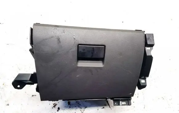 Ford Focus C-MAX Glove box 3m51r06044a vp3m5xr06008