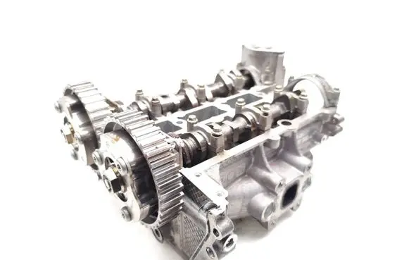 Ford C-MAX II Engine head 