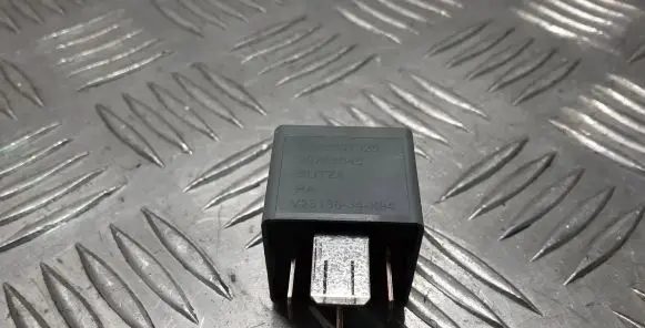 Volvo V40 Other relay 30765045