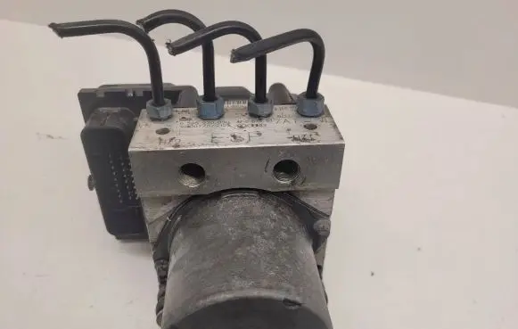Audi A6 S6 C6 4F ABS Pump 4F0614517AT 4F0910517AK