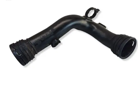Volkswagen PASSAT B6 Intercooler hose/pipe 1K0145770D