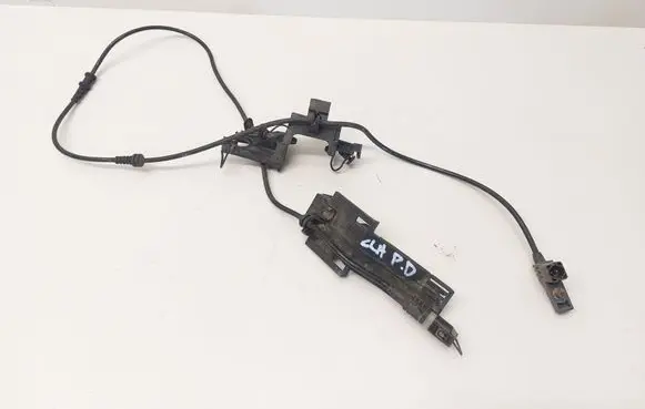 Mercedes-Benz CLA C117 X117 W117 Front ABS sensor wiring A2205453128