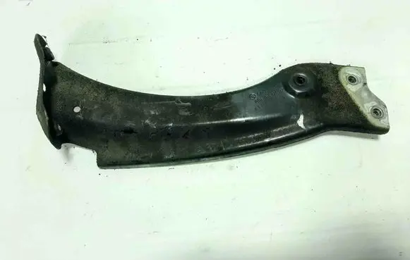 Skoda Superb B8 (3V) Fender mounting bracket 3V0821142