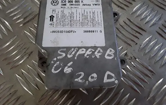 Skoda Superb B5 (3U) Airbag control unit/module 1C0909605K 5WK43125