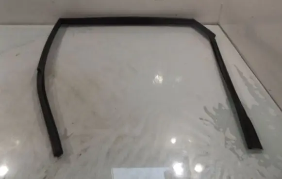 Chevrolet Captiva Rubber seal rear door 