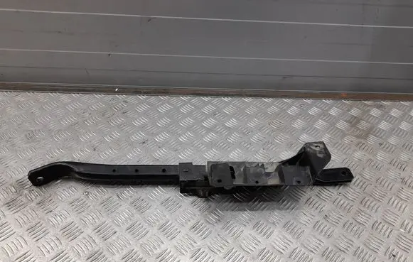 Alfa Romeo Stelvio Other engine bay part