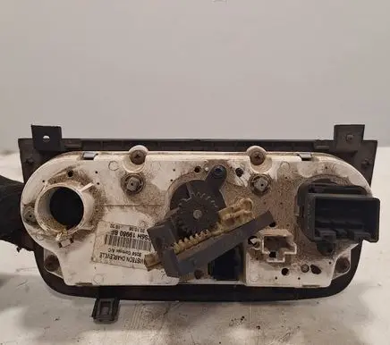 Ford Fiesta Climate control unit 2S6H19980BF R666
