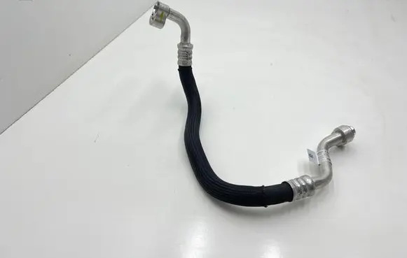 Air conditioning (A/C) pipe/hose